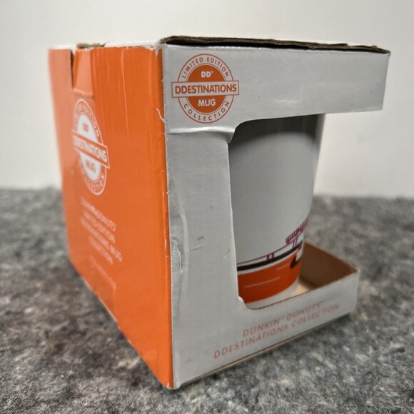 Dunkin' Donuts Destination Chicago 14 Oz. Coffee Mug 2013 New Damaged box - Picture 6 of 10